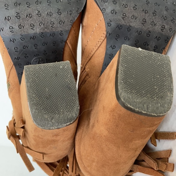 DV bootie with fringe open toe faux leather 7.5 - Picture 7 of 8